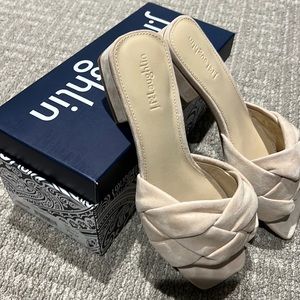 J McLaughlin Hanna slide/heel size 8